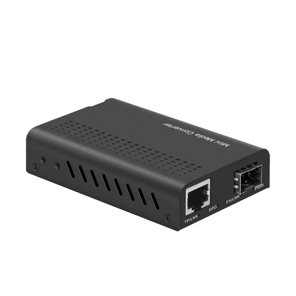 Unmanaged Media Converter 10G Copper to SFP+ slot